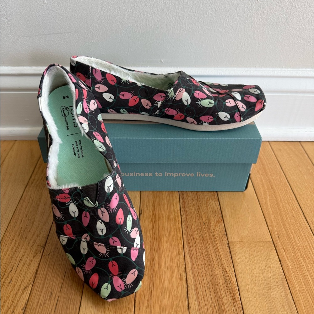 Tom’s Christmas Alpargata shoes